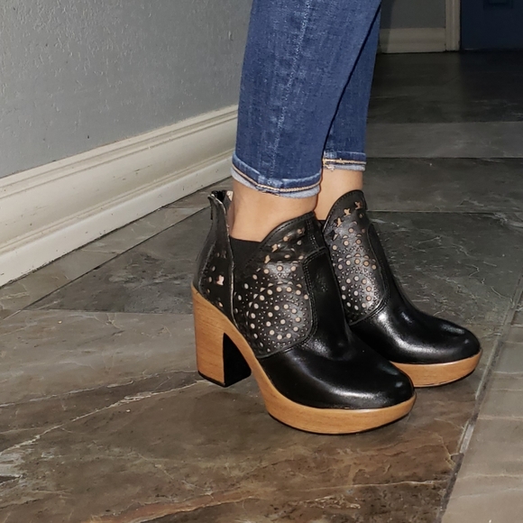 Leather booties - Picture 12 of 14